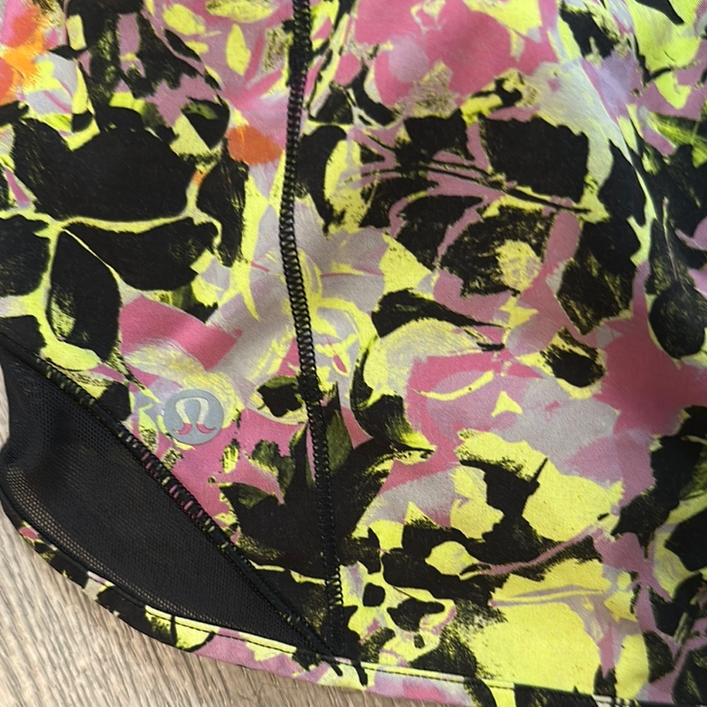 Lululemon Hotty Hot Sz 8 Women's Multicolor Athletic Workout Gym Run Yoga Shorts - Picture 7 of 12